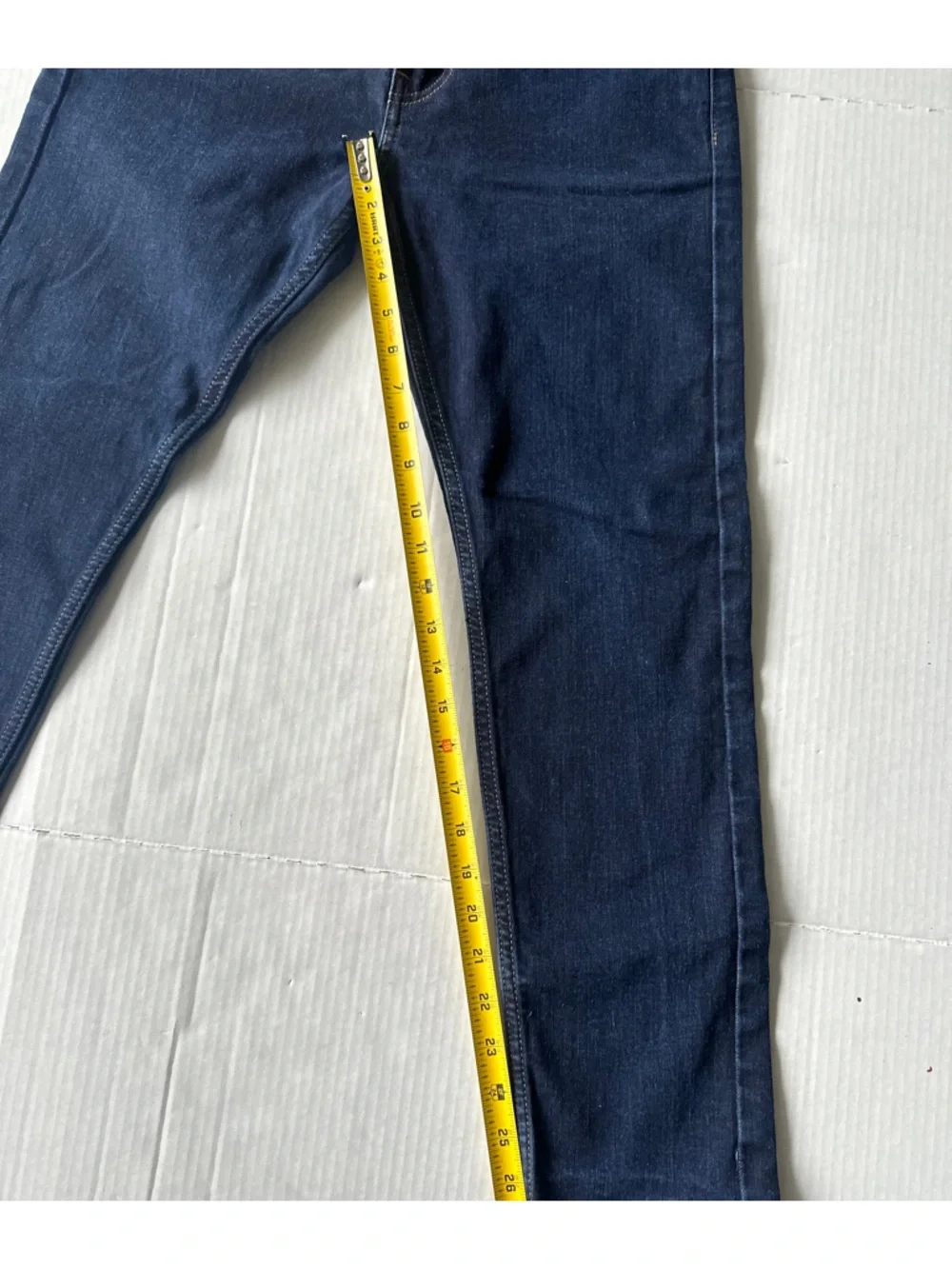 Levis classic dark